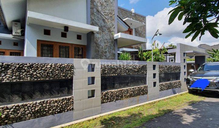 Dijual Rumah Semi Klasik Modern Full Furnish di Minomartani. 1