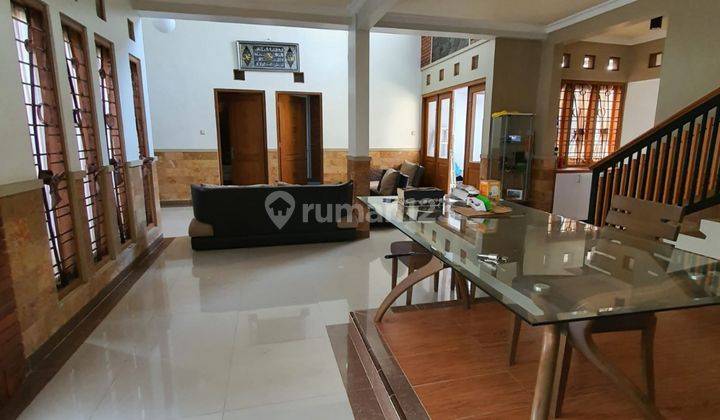 Dijual Rumah Semi Klasik Modern Full Furnish di Minomartani. 4