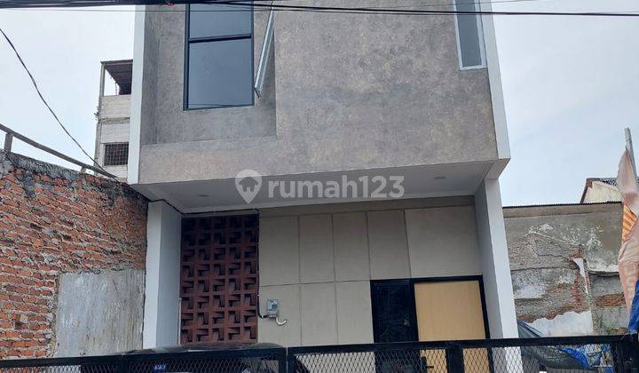Rumah 2 lantai lokasi dekat area perkantoran jakarta utara