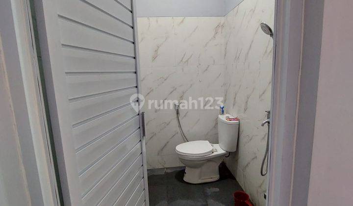 Rumah 2 lantai lokasi dekat area perkantoran jakarta utara