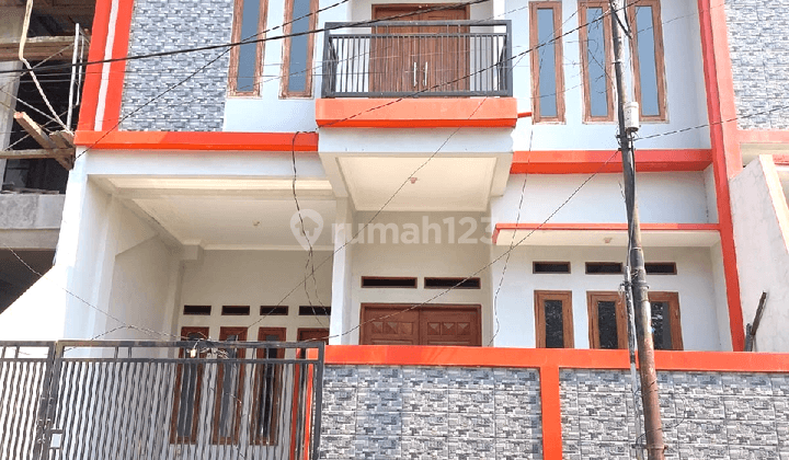 Jual Rumah Baru 2 Lantai Dalam Komplek Di Candrabaga 1