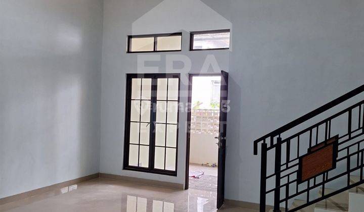 Dijual Rumah 2 Lantai Lebar 6x17, Alamanda, Bekasi 1