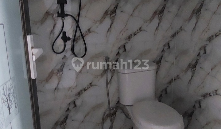 Jual Rumah Baru Dua Lantai Di Harapan Indah Bagus 2