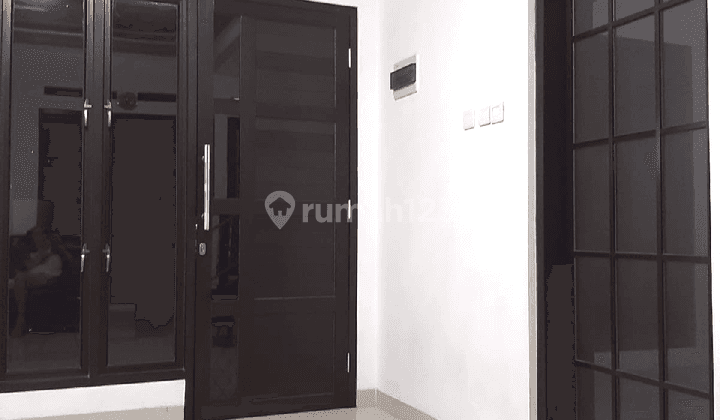 Dijual Cepat Rumah Siap Huni, Dalam Cluster Depan Taman @Harapan Indah 1