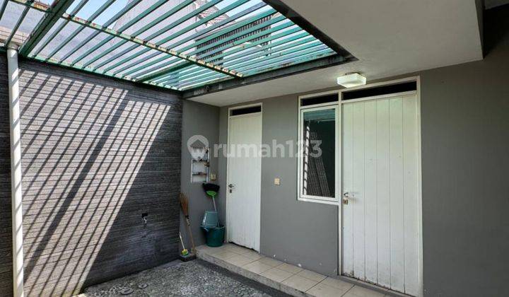 Rumah Cantik Minimalis di Kota Baru Parahyangan 2