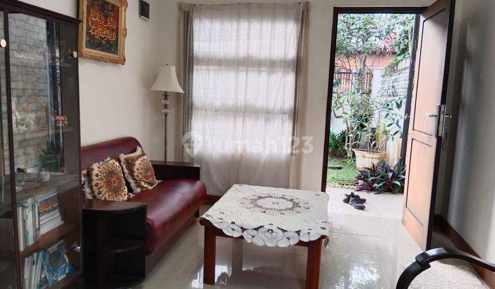Disewakan rumah di Sayap Dago 6
