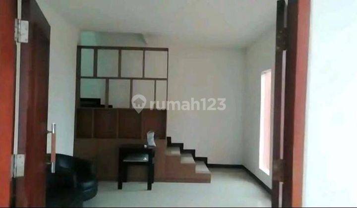 Disewakan rumah di Setra Indah 8
