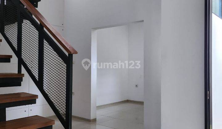 Disewakan rumah di Turangga  5