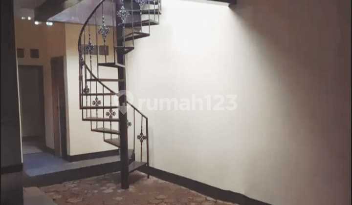 Disewakan rumah di Komplek Sukaluyu Sayap Pahlawan  4