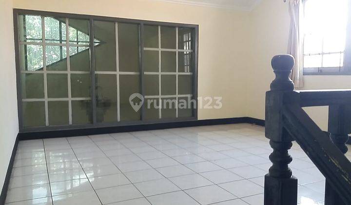 Disewakan rumah di Tubagus Ismail Sayap Dago  3