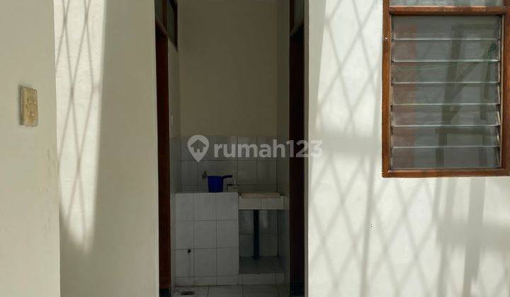 Disewakan rumah di Singgasana Mekar Wangi  8