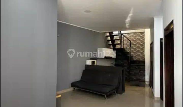 Rumah Disewa Minimalis Modern di Sariwangi 1