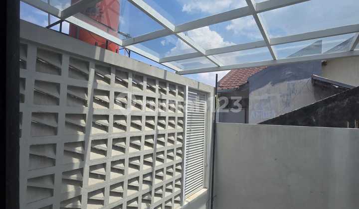 comfortable modern house located in the turangga wing 2