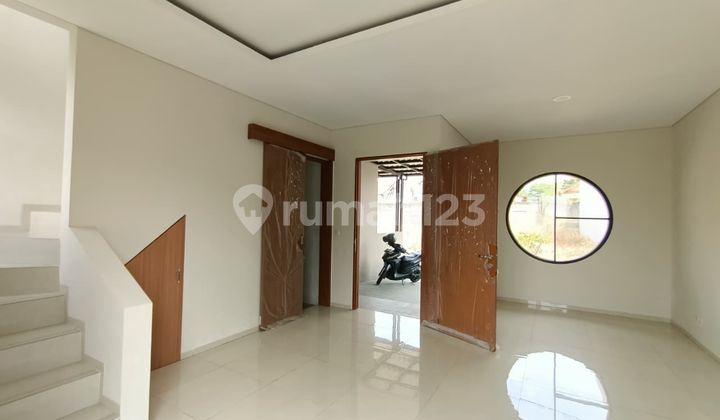 rumah cantik modern di komplek budi luhur asri 2