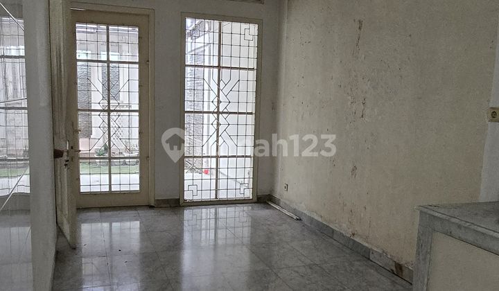 rumah nyaman lux modern lokasi di cipaganti mainroad 2