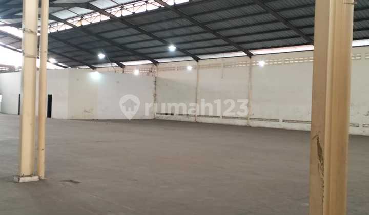 Gudang Besar Siap Pakai Jarang Ada di Soekarno Hatta