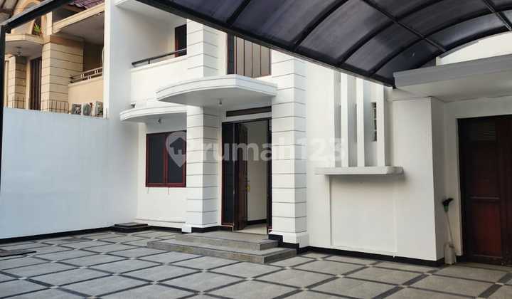 modern comfortable 2-story house in mekar wangi 2