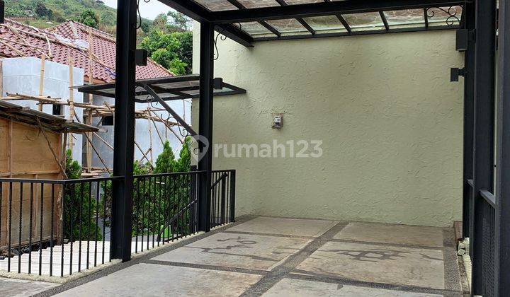 Rumah Cantik Siap Huni Full Furnished di Dago Resort 2