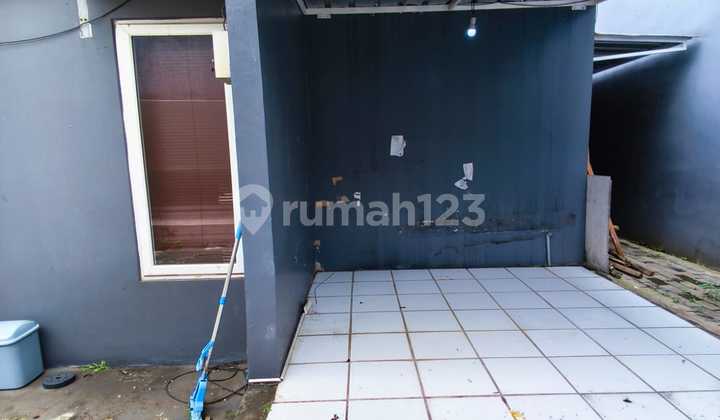 rumah minimalis 2 lantai di komplek cigadung  2