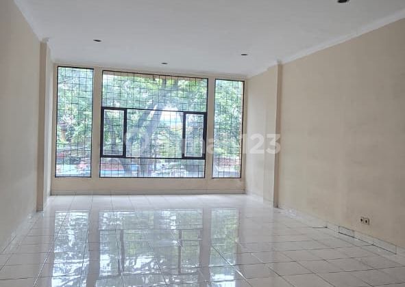 Strategically Located 3-Story Shophouse on Rajawali Main Road Strategically Located 3-Story Shophouse on Rajawali Main Road