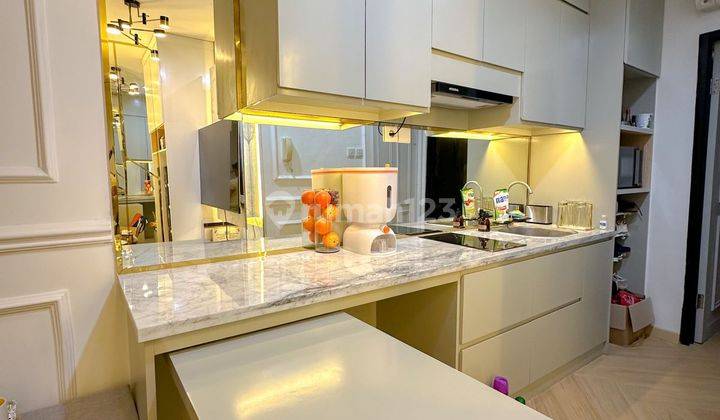 Apartemen Siap Huni Full Furnish di Cosmo Residence di atas Thamrin City 1