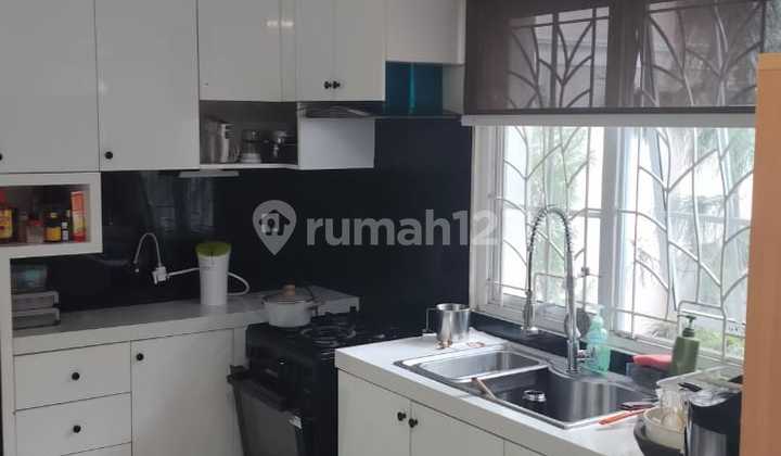 Dijual Rumah Kost SHM di Alesha House Vanya Park BSD Dijual Rumah Kost SHM di Alesha House Vanya Park BSD