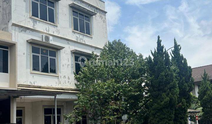 Dijual Cepat Rumah Perumahan Singgasana Pradana Bandung 1