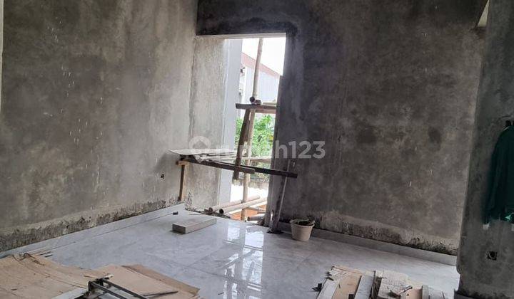 Dijual Rumah Baru 3 Lantai Posisi Hook Di Taman Villa Meruya 2