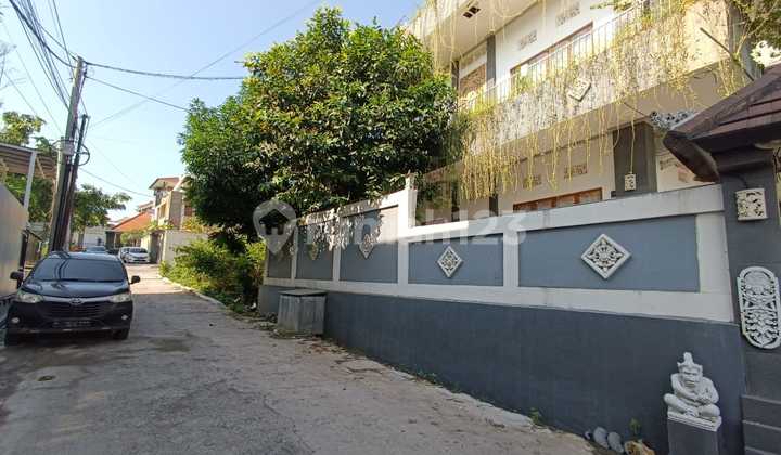 Kos Elite , Guest House Occupancy 100 Jimbaran Univ Udayana 100 Meter Dari Jalan Utama , Akses Jalan 2 Mobil. Listrik Masing Per Kamar Sudah Prabayar token  9