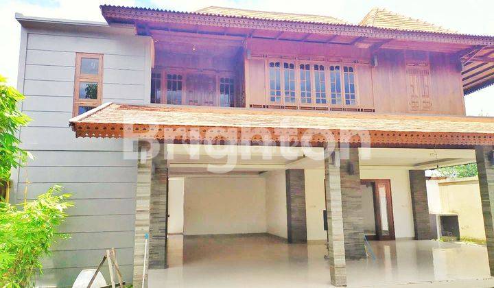 VILLA KAYU HOEK PRIVATE POOL PURI GADING DEKAT GWK 1