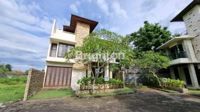 VILLA MEWAH 3BR SUMMERFIELD 18 JIMBARAN 1