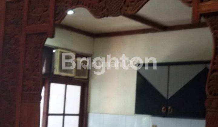 RUMAH STRATEGIS DI SEBERANG MALL LIVING WORLD DENPASAR 2