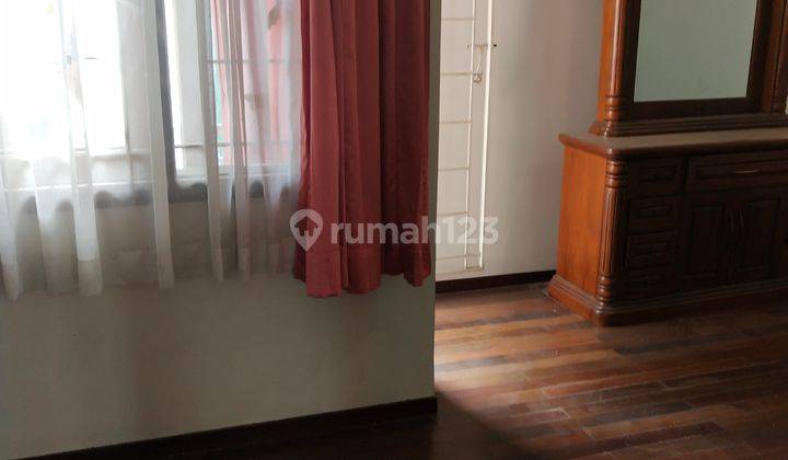 Gedung cocok buat sekolah kantor atau cafe sayap riau bandung 2