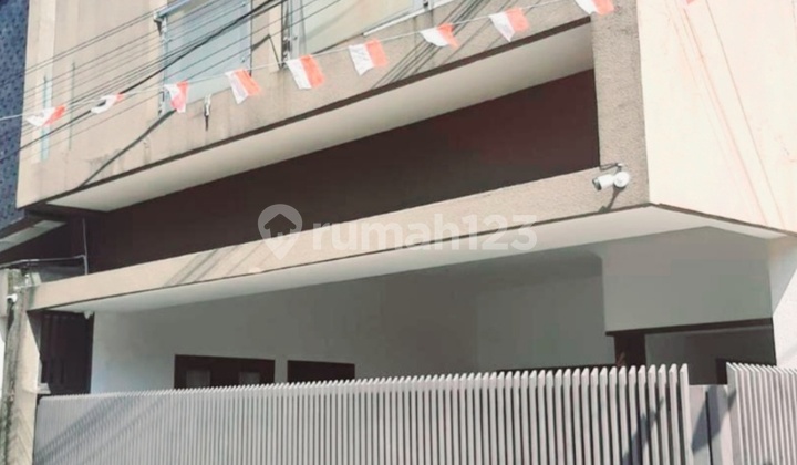 Rumah Siap Huni Full Furnish Pusat Kota Daerah Ancol Rumah Siap Huni Full Furnish Pusat Kota Daerah Ancol