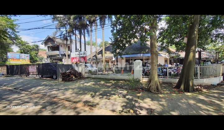 Tempat Usaha Lokasi Emas Sayap Dago Dekat Itb Dan Baltos