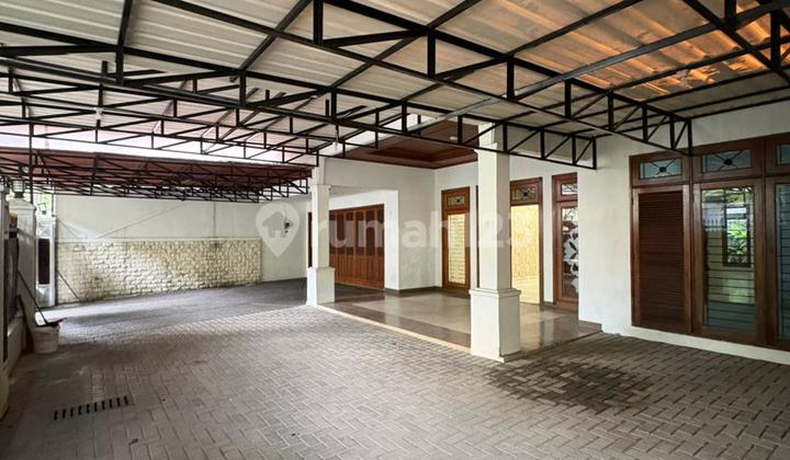 Disewakan Rumah Bagus Cocok untuk Hunian atau Kantor At Kebayoran Baru Jaksel 2