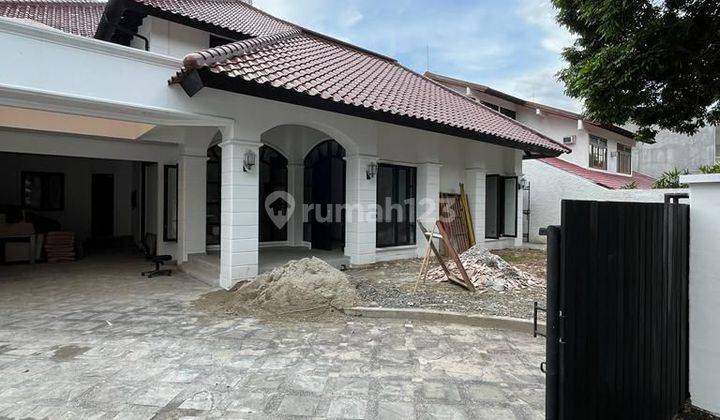 Disewakan rumah bagus dalam komplek at Permata hijau Jaksel 1