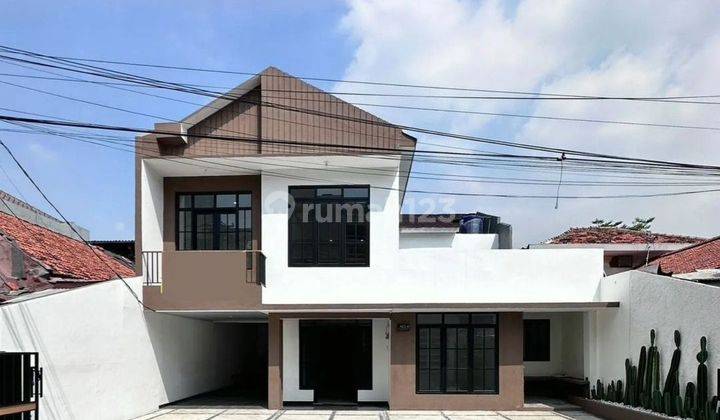 Dijual rumah minimalis full renovasi harga ekonomis at Senopati Jaksel 1