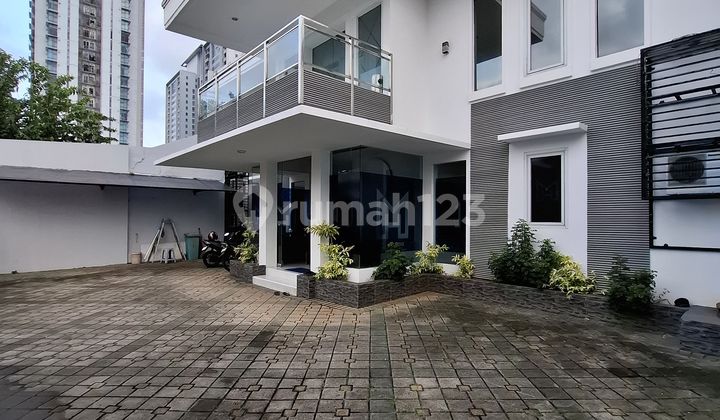 Disewakan Ruang Usaha Siap Pakai Full Furnished At Kebayoran Baru Jakarta Selatan