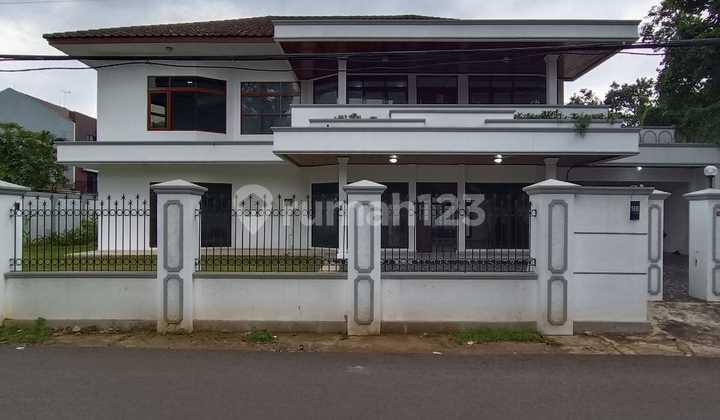 Disewakan Rumah Bagus Cocok untuk Hunian atau Kantor At Kemang Jakarta Selatan Disewakan Rumah Bagus Cocok untuk Hunian atau Kantor At Kemang Jakarta Selatan