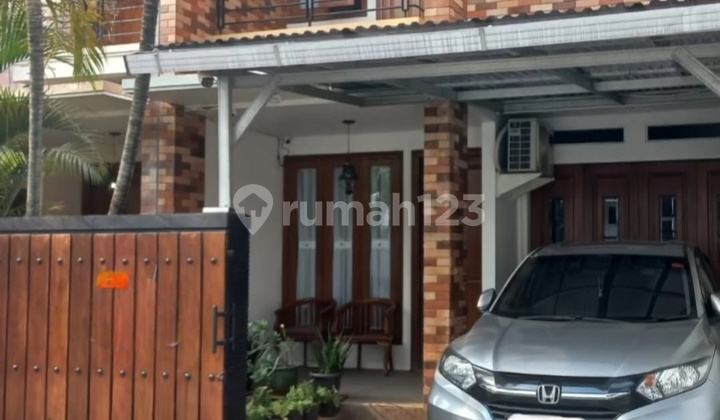 For Rent: Nice Ready-to-Use House in Kebayoran Baru, South Jakarta