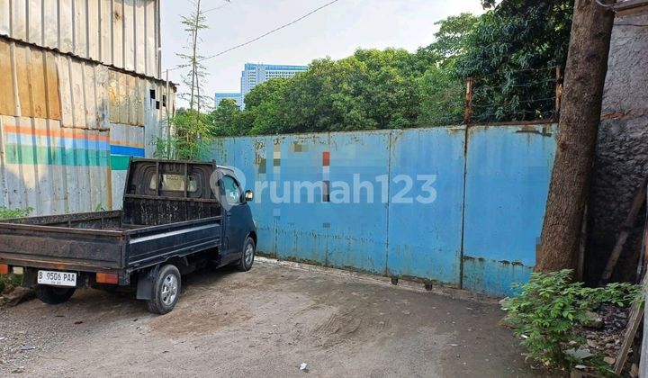 For Rent Commercial Land Suitable for Various Types of Business in Cengkareng, West Jakarta