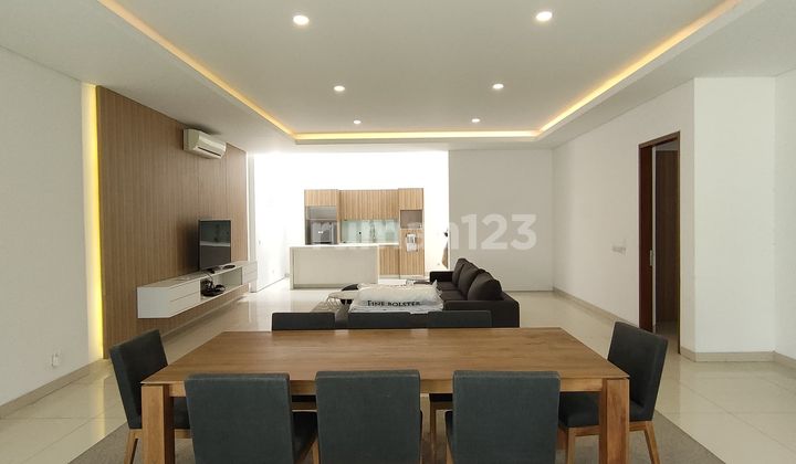 Disewakan Rumah Bagus Semi Furnished At Menteng Jakpus 2