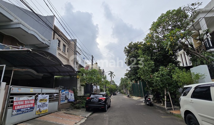 For Sale 2-Story House Through State Auction As Is / Existing Condition In Taman Kebon Jeruk Housing, West Jakarta, Block B.ii 2