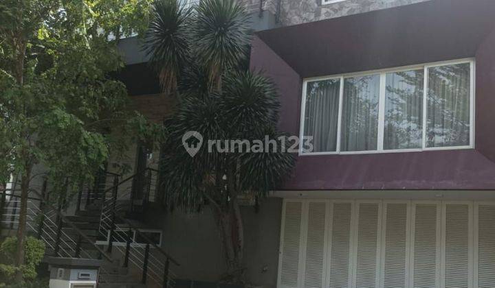 Di jual rumah 3lantai  melalui LELANG AS IS di Perumahan Pondok Hijau Golf Cluster Emerald Selatan 5 SUMAREKON GADING SERPONG KELAPA DUA TANGERANG KOTA  1