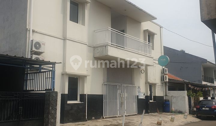Di jual rumah kos²an 2lantai dengan mekanisme LELANG AS IS di Perum pondok jagung jl.Eka Bakti serpong utara di ju 2