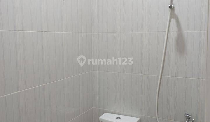 RUMAH MODERN SIAP HUNI DI PAMULANG DEKAT UNPAM DAN PAMULANG SQUARE 23