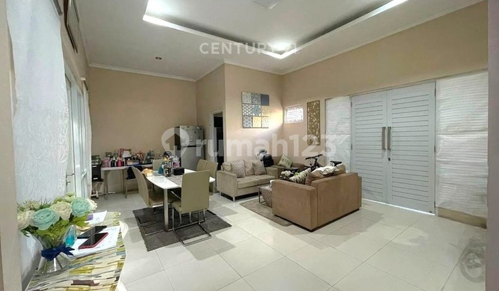 Rumah 2 Lantai Posisi Hook di Jatibening Bekasi Akses Tol LRT 2