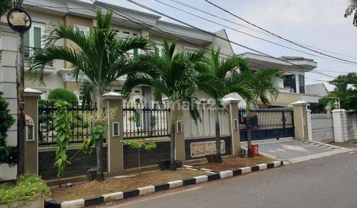 Dijual Rumah Asri Kokoh Strategis di Pulomas Barat Jakarta Timur 1