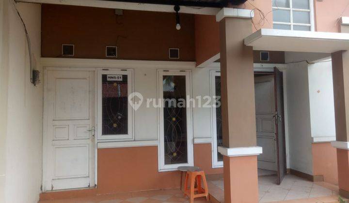 Disewakan rumah di Taman sari Harapan Indah Bekasi 1